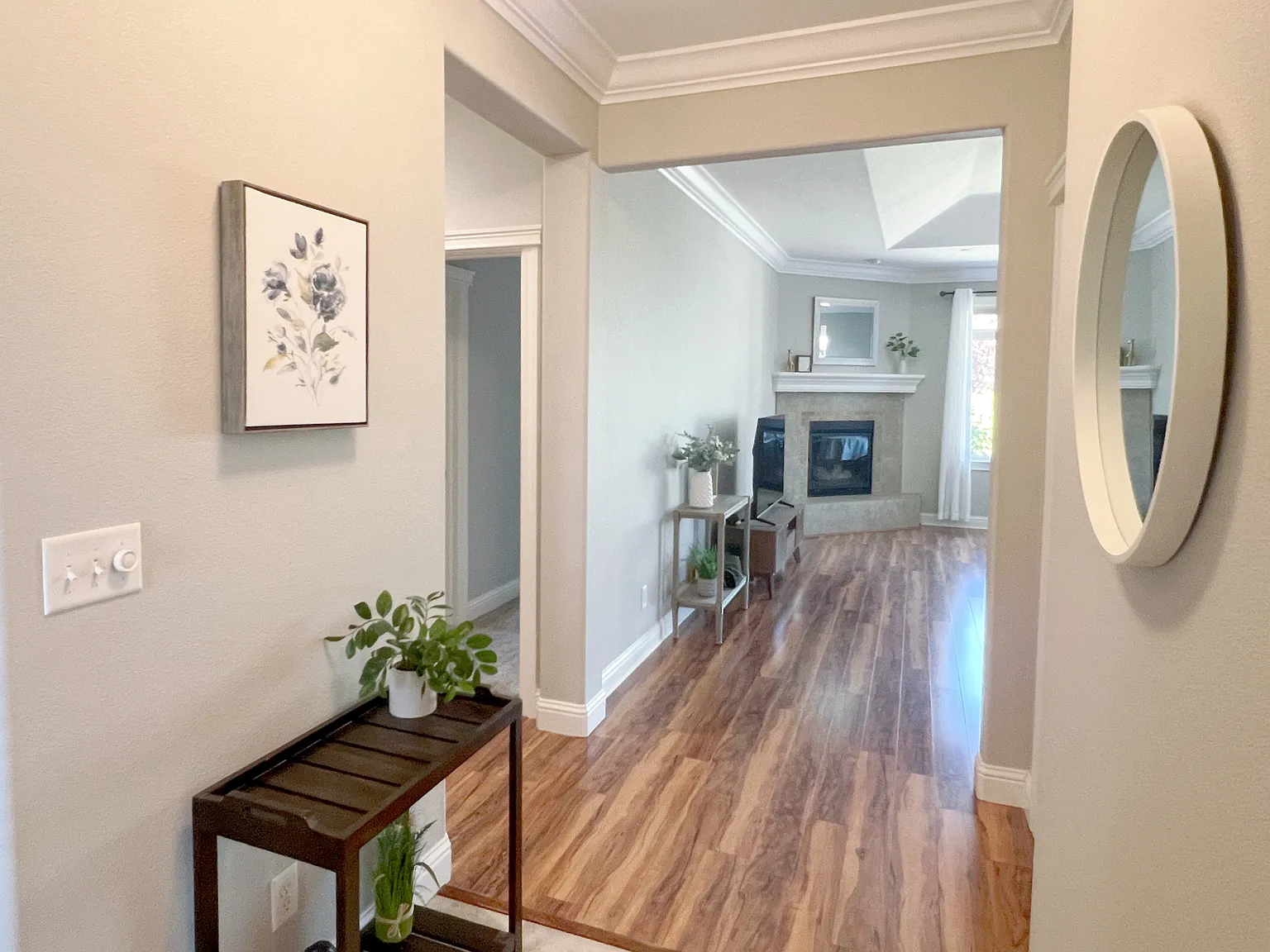 4 bed, 1981 sqft, $3,750 — Photo 3