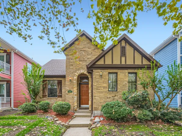 1625 Jasmine Trl, Aubrey, TX 76227