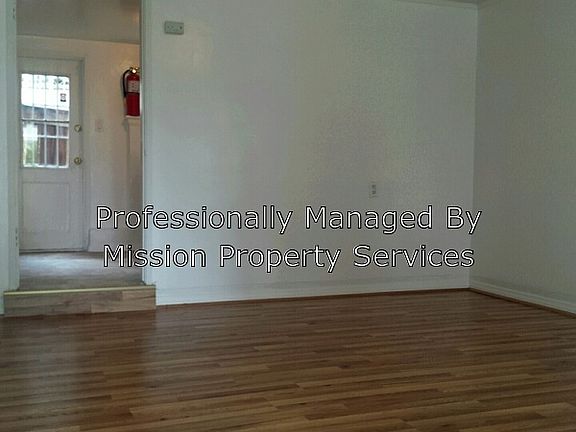 3rd image of 811 1/2 Glendale Blvd