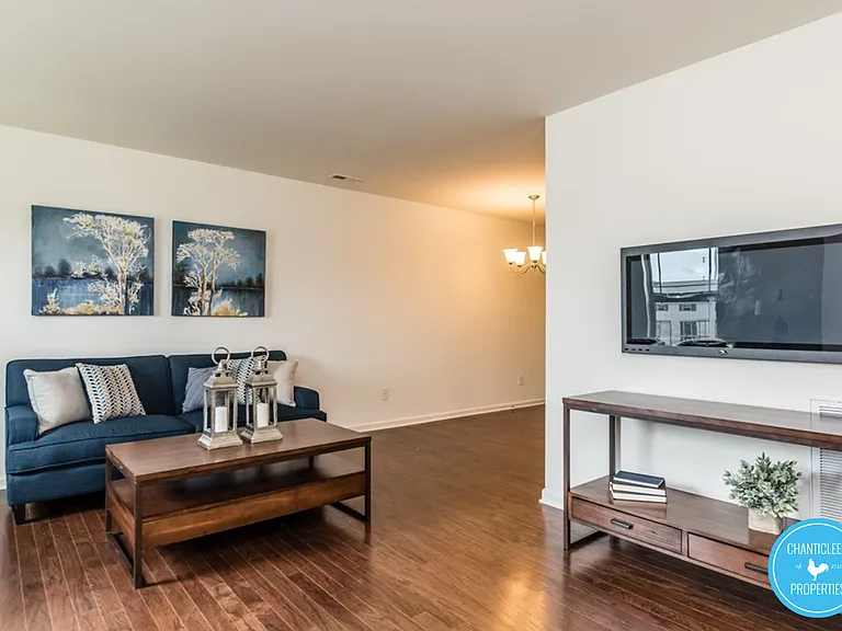 515 Hobkirks Pl — Photo 4