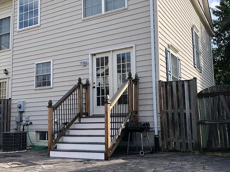 9611 Normanton Way — Photo 15