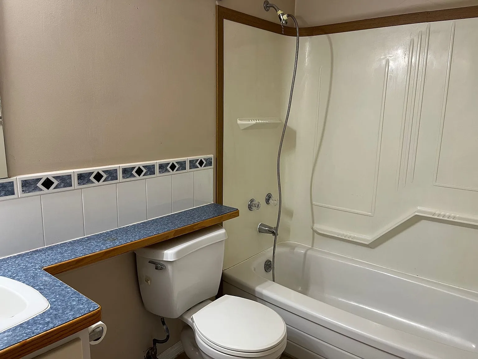 5519 Kerrywood Drive #206 Red Deer — Photo 3