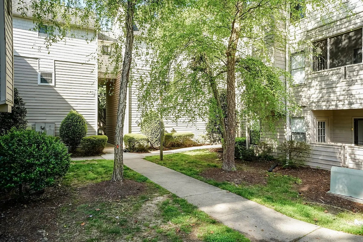 Building Photo - 600 Audubon Lake Dr #6B22