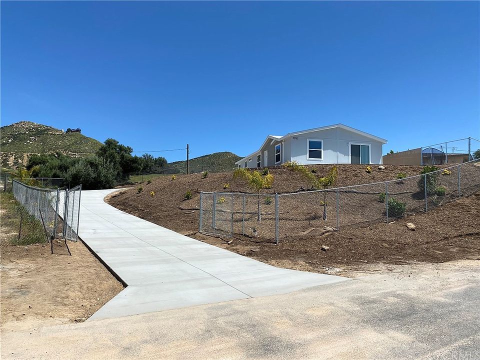 1st image of 32762 Mesa Dr