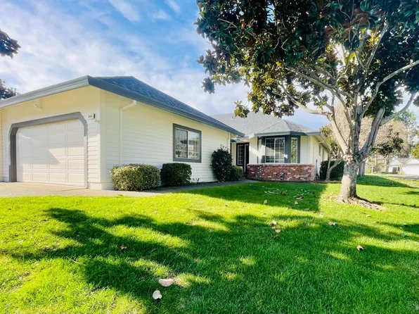 345 Singing Brook Circle, Santa Rosa, CA 95409