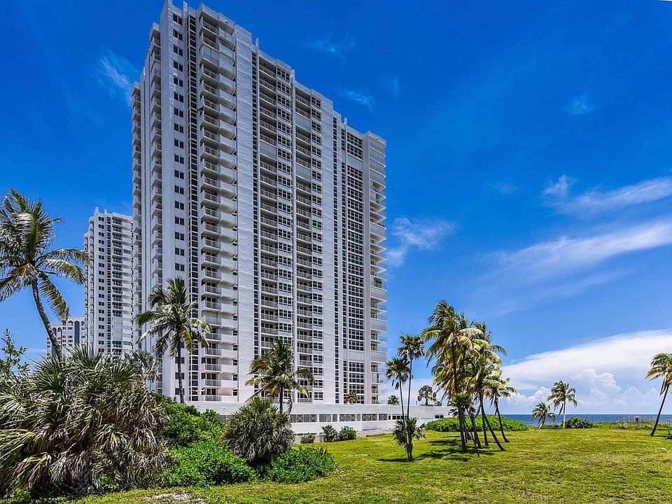 Renaissance II of Pompano Beach