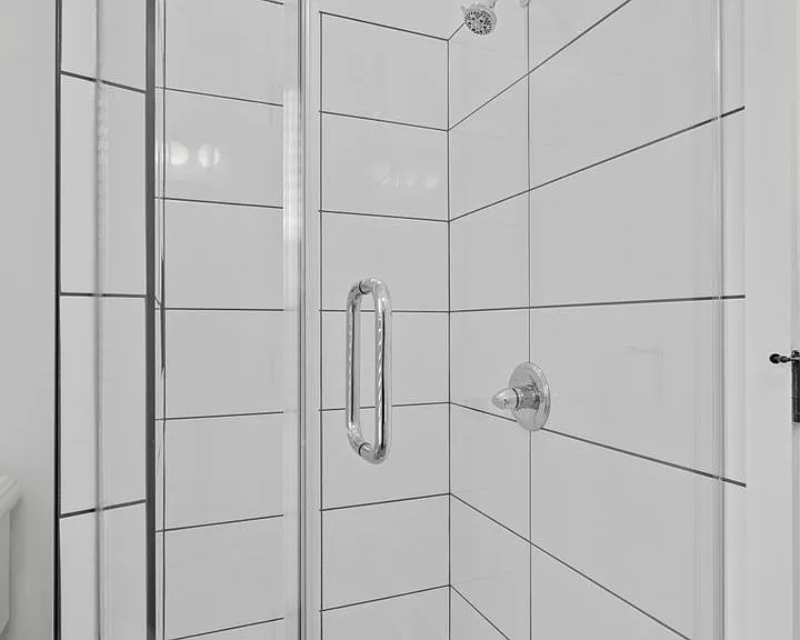 7905 Brightman Ln — Photo 11