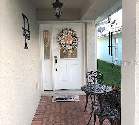 3rd image of 614 SE 25th Dr