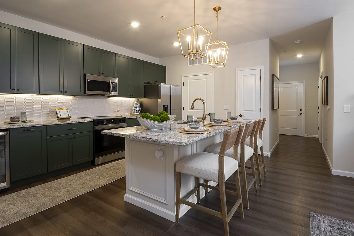 Maison Apartments — Photo 2