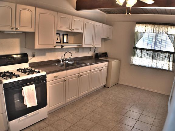 4th image of 2636 Florida St NE