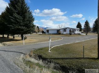 91 Foothills Rd, Challis, ID 83226