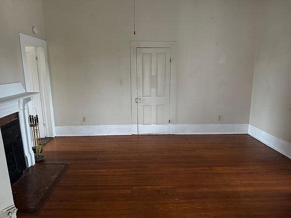 5th image of 328 N Main St Unit B