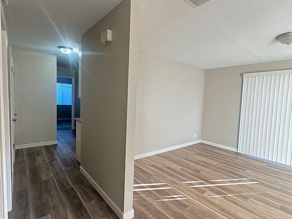 4th image of 2221 Dogwood Way