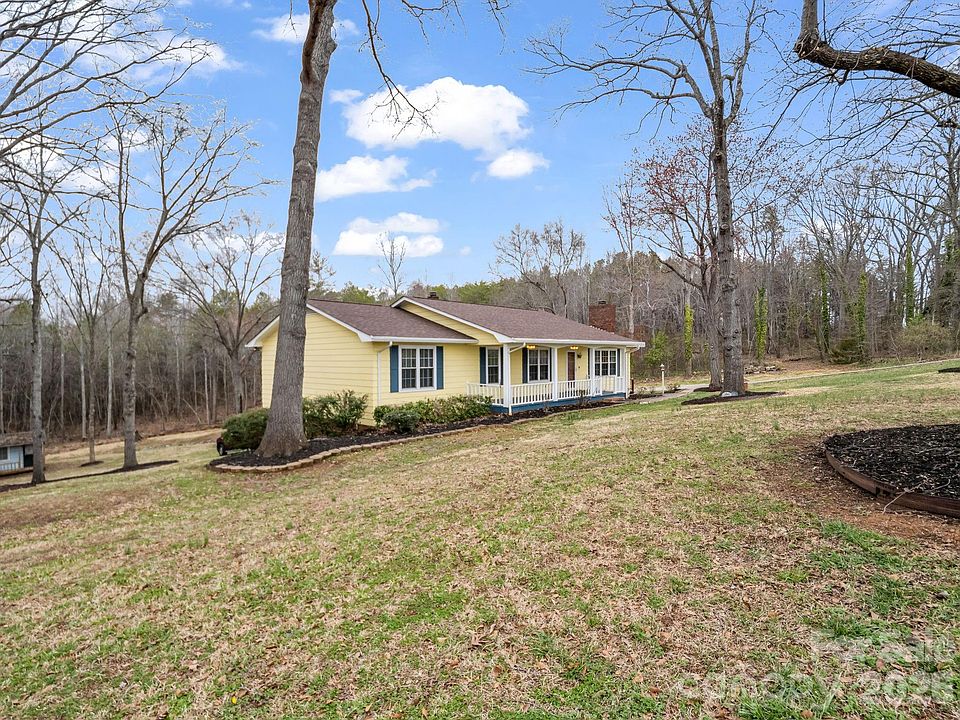 1st image of 315 Walker Store Rd