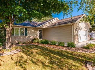 4717 Canterbury Ct NW, Rochester, MN 55901