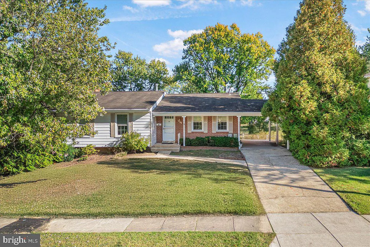 2607 Muskogee St photo 1