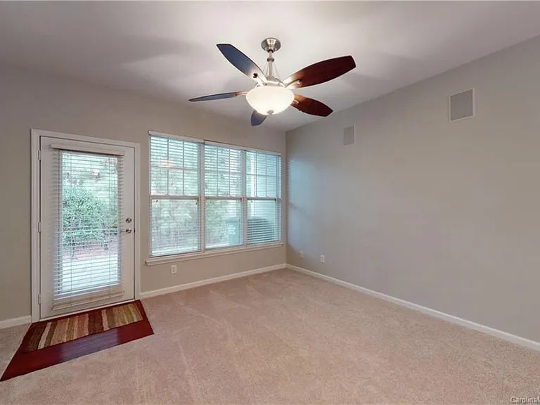 15250 Coventry Court Ln — Photo 12