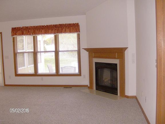 3rd image of 1411 Cape Coral Way
