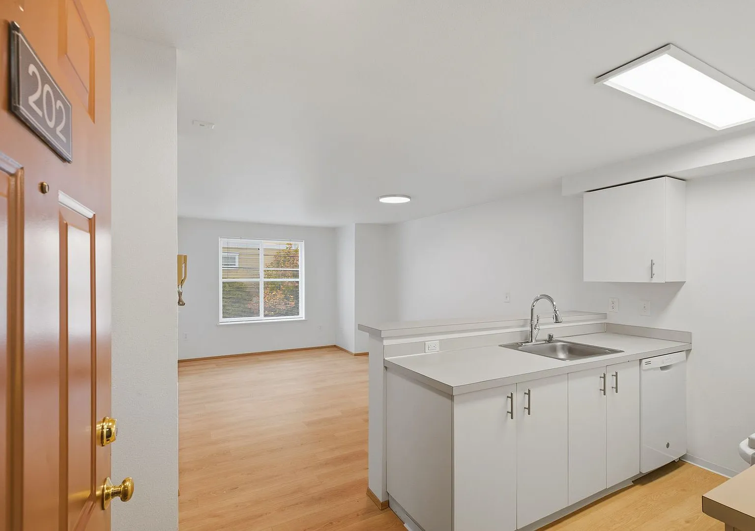 Fremont Court — Photo 2