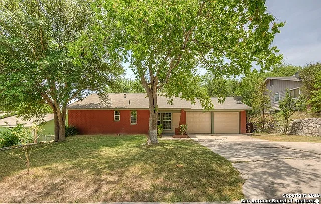 8818 Slumber Ln