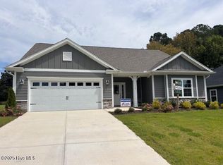 114 Firethorn Cir, Wallace, NC 28466