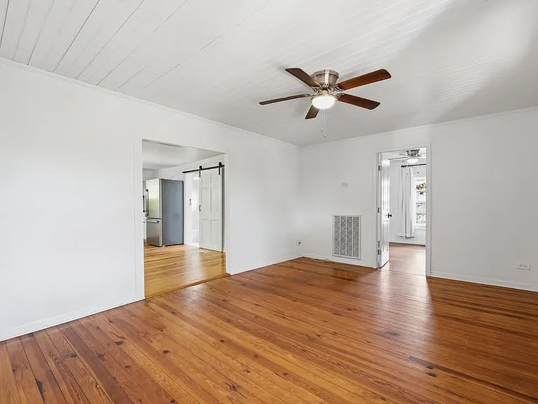 101 Riverview St — Photo 8