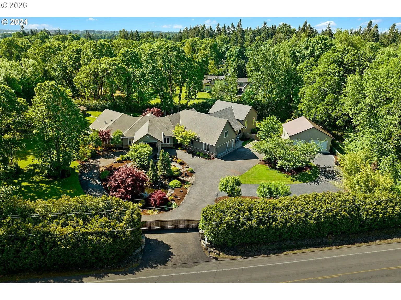 24300 NE Dayton Ave photo 1