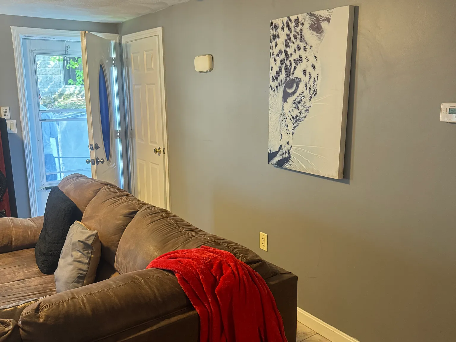 3 bed, 1000 sqft, $3,000 — Photo 4