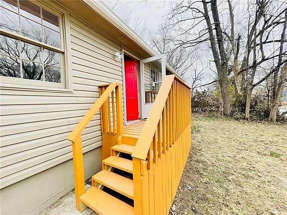 4th image of 7230 Walrond Ave