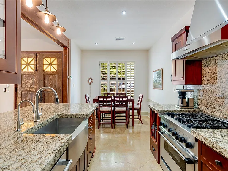 2405 Kinney Rd #2405 — Photo 5