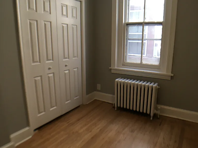 405 S 40th St #2R — Photo 13