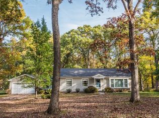 1650 E Chicago St, Elgin, IL 60120