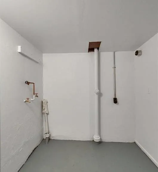 1218 Iron St — Photo 10