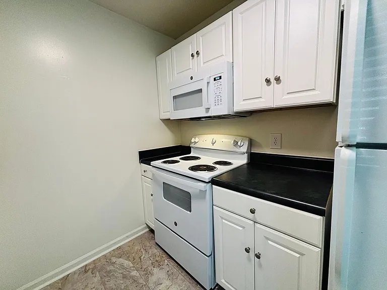 1407 Toms Creek Rd #14 — Photo 10