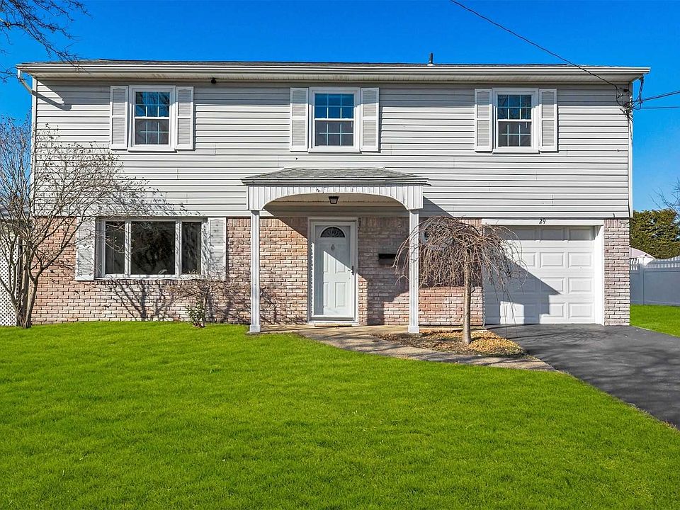 1st image of 29 Hilary Dr
