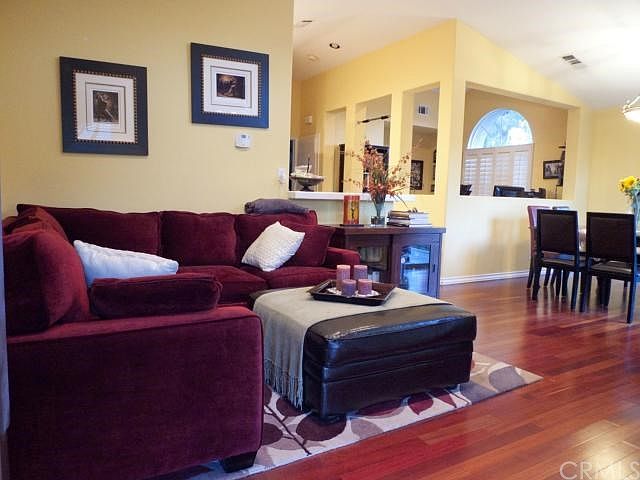 1st image of 28 Headland Pl