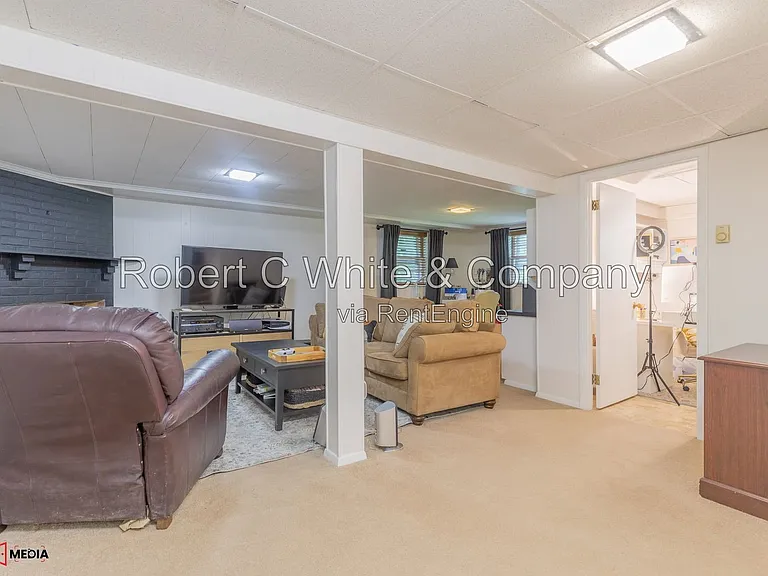 73 Montclair Dr — Photo 28