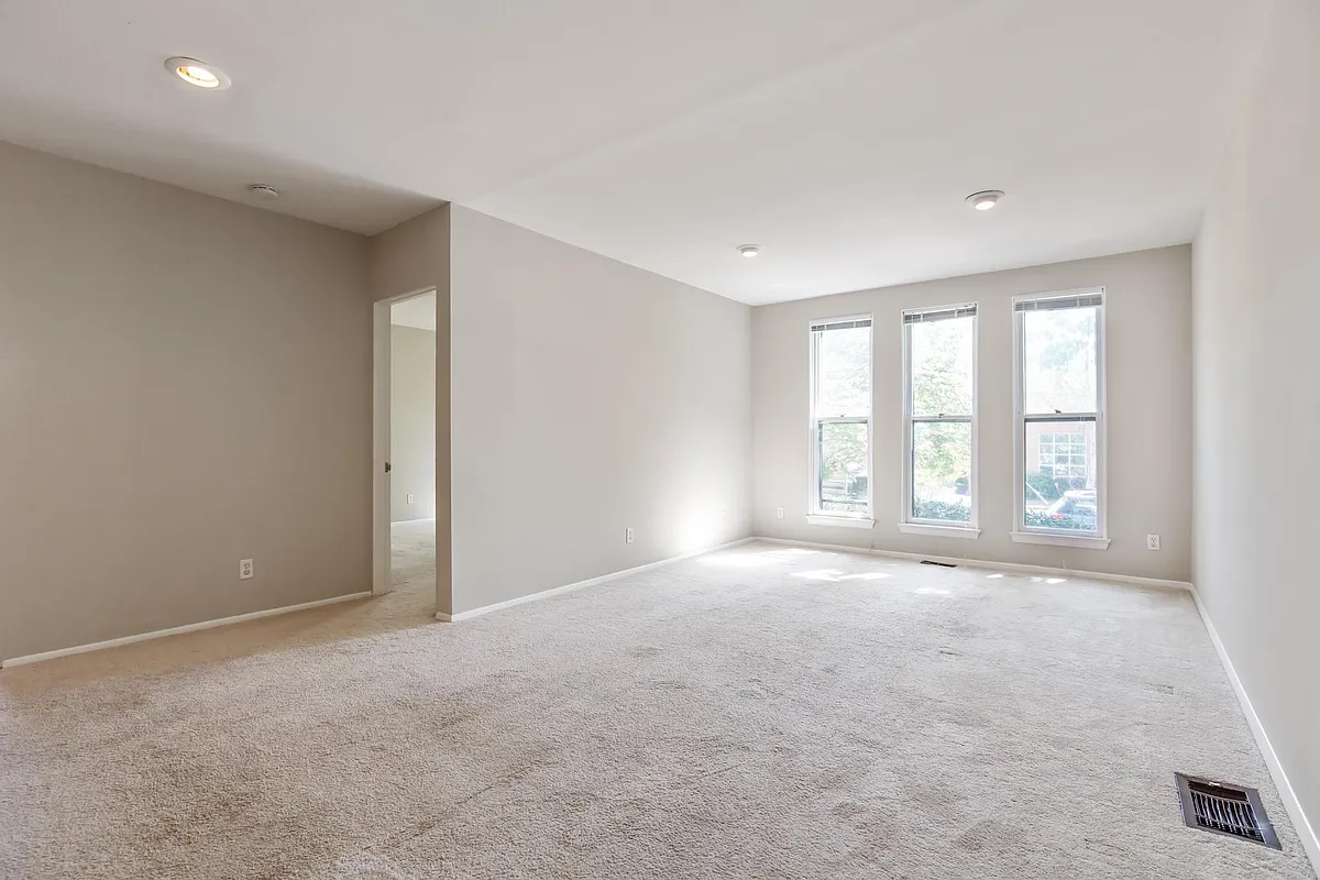 Building Photo - 412 N Alfred St #2