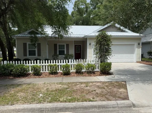 9249 Greenways Ln, Fanning Springs, FL 32693