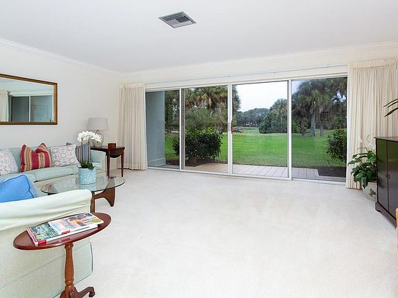 4th image of 300 Harbour Dr Unit 401