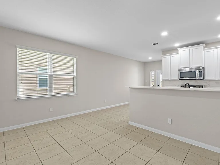 148 Isabel Ln — Photo 13