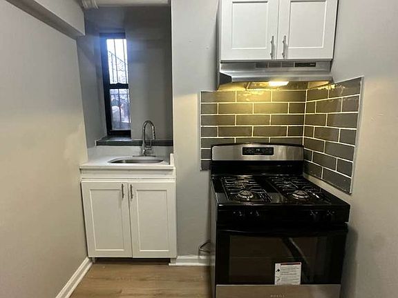 3rd image of 67 Lenox Ave #Bb2
