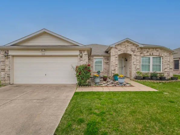 309 Broken Arrow, Krum, TX 76249