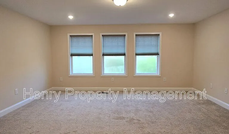 2024 Poplar High Pl — Photo 25