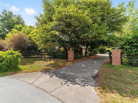 3rd image of 5670 SW 34th St