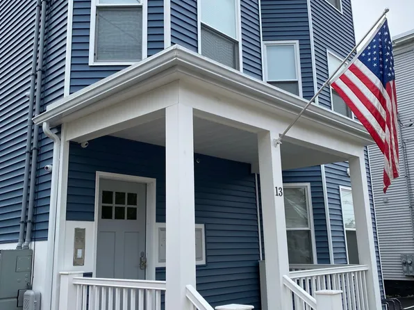 13 Beckford St #2B, Beverly, MA 01915