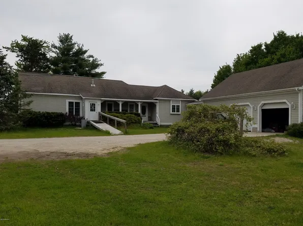 4750 Holton Rd, Twin Lake, MI 49457