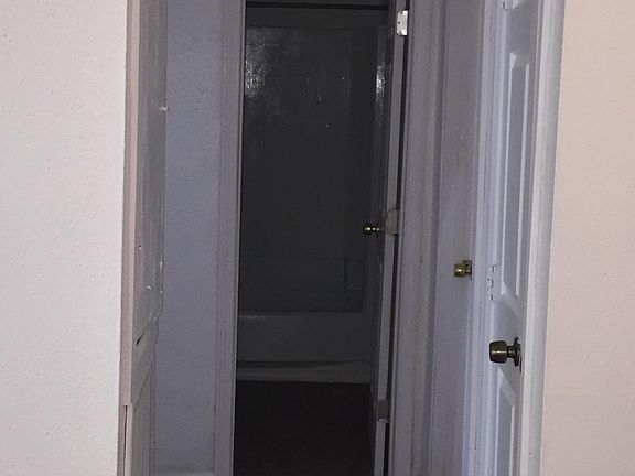 4th image of 1113 Scotsdale Dr APT D