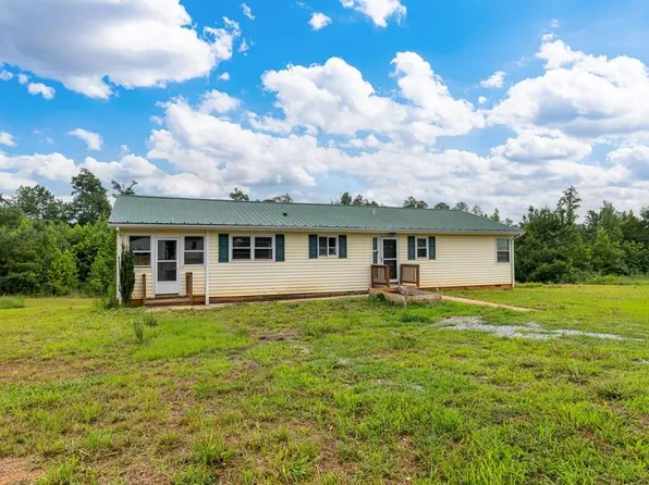 3757 Springfield Rd, Meherrin, VA 23954