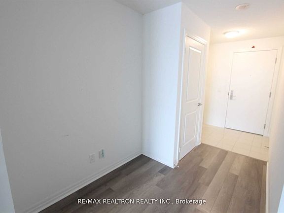 3rd image of 275 Yorkland Rd #1004